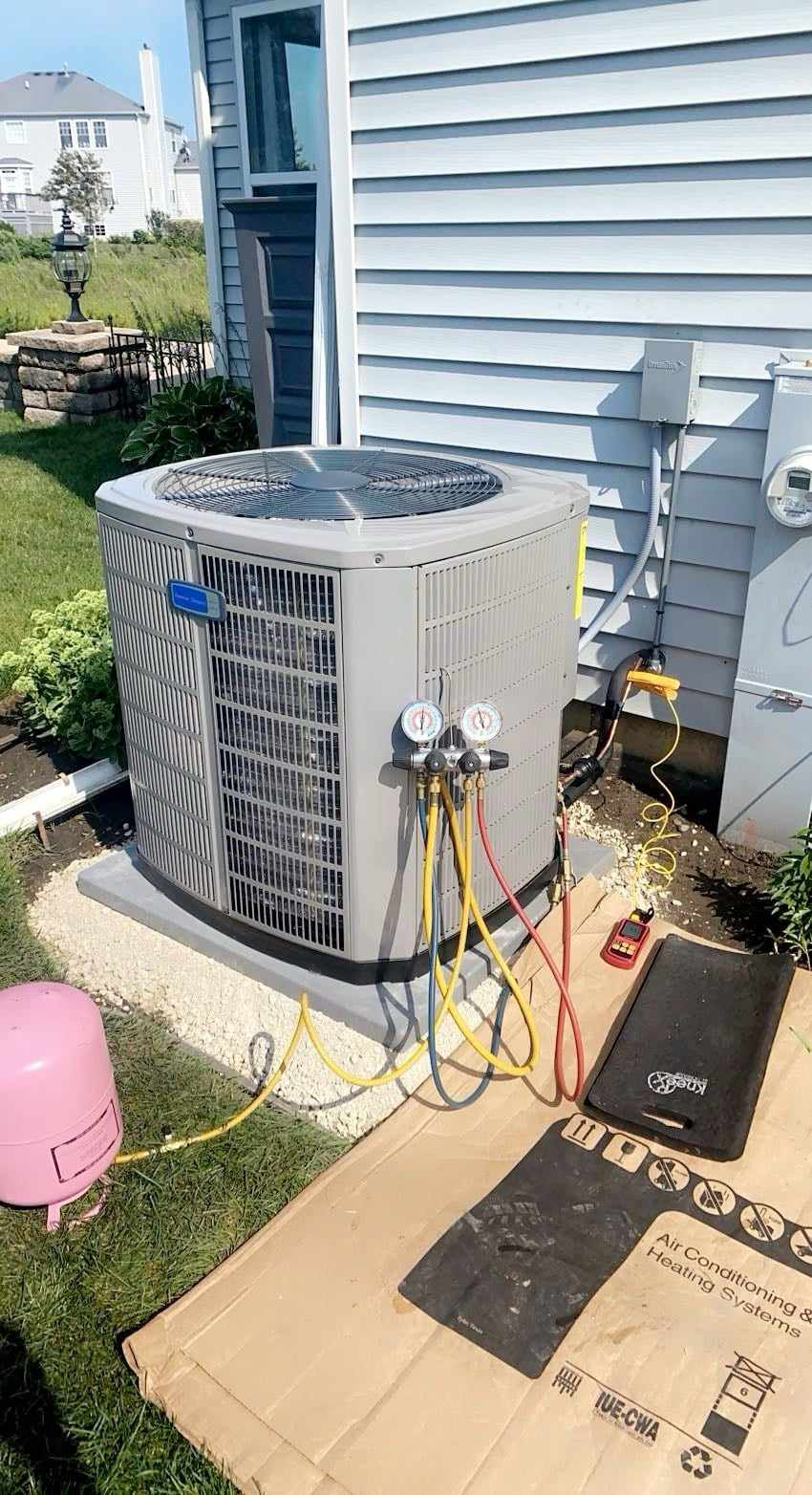 New air conditioning condenser installed by American Mechanical Works in the Chicago North Shore